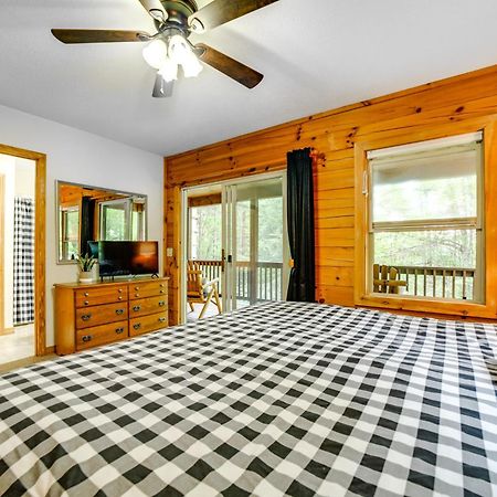 Peaceful Smoky Mountain Cabin With Deck And Fire Pit! وينزفيل، كارولاينا الشمالية المظهر الخارجي الصورة