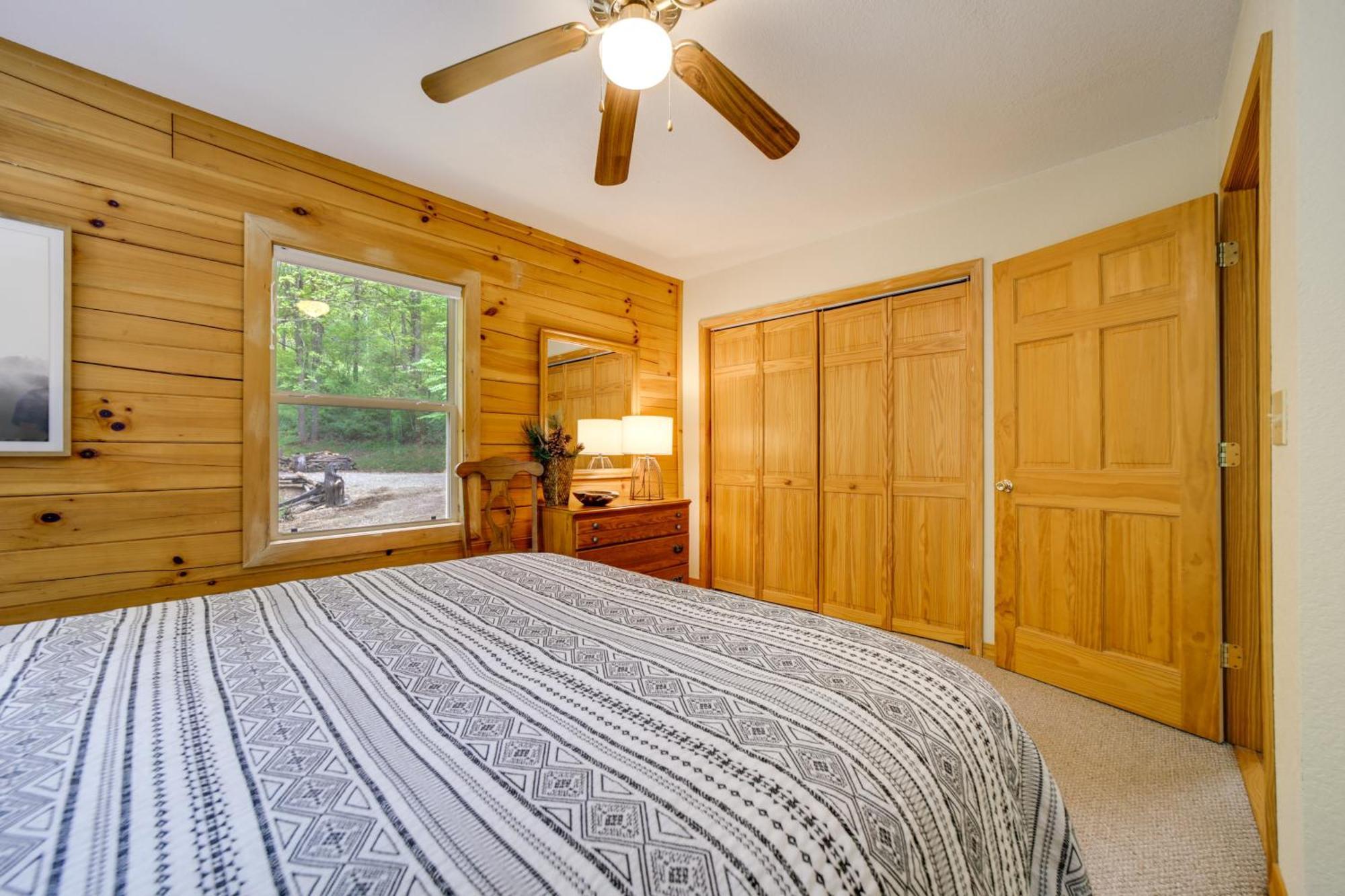 Peaceful Smoky Mountain Cabin With Deck And Fire Pit! وينزفيل، كارولاينا الشمالية المظهر الخارجي الصورة