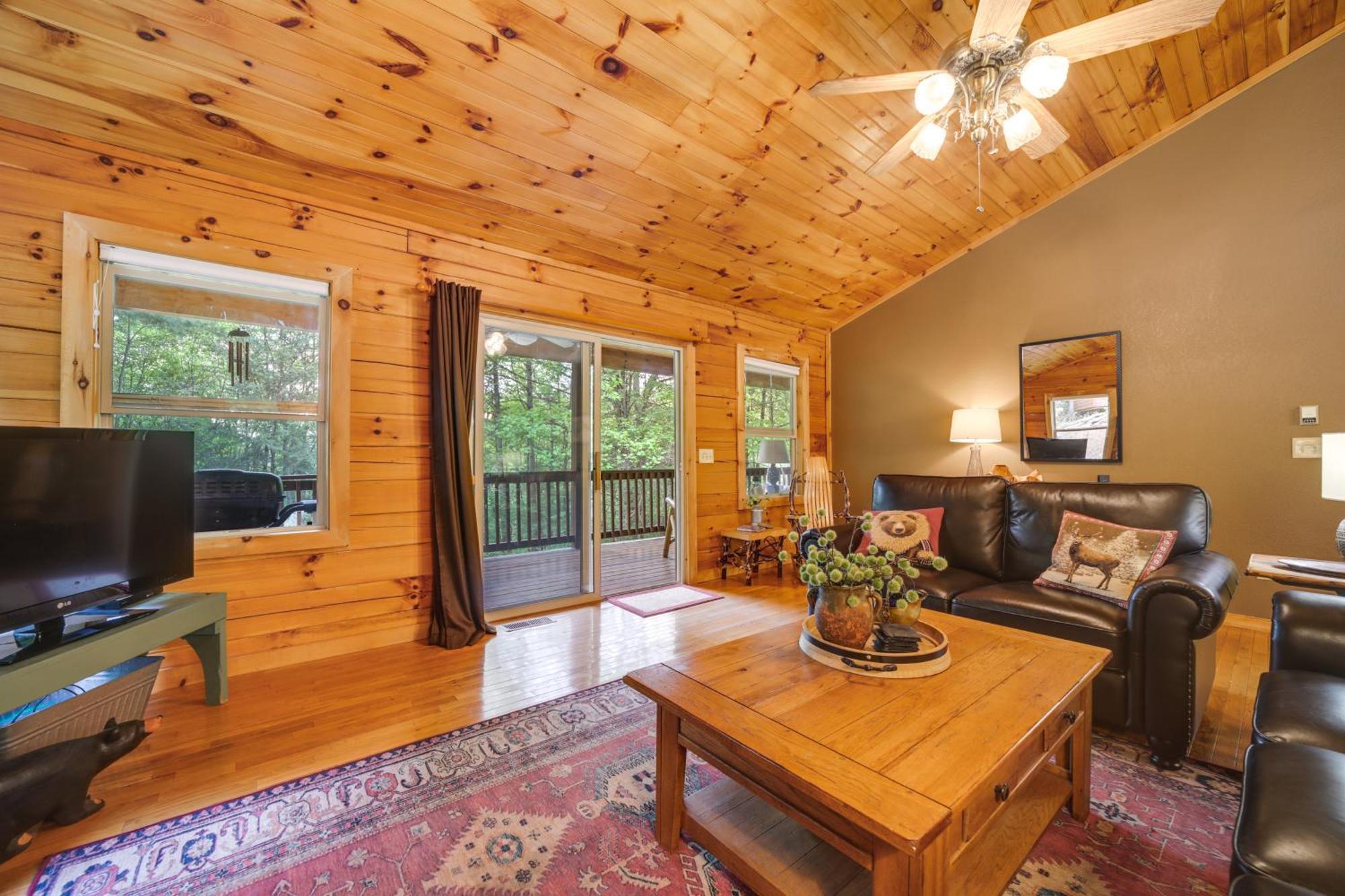 Peaceful Smoky Mountain Cabin With Deck And Fire Pit! وينزفيل، كارولاينا الشمالية المظهر الخارجي الصورة
