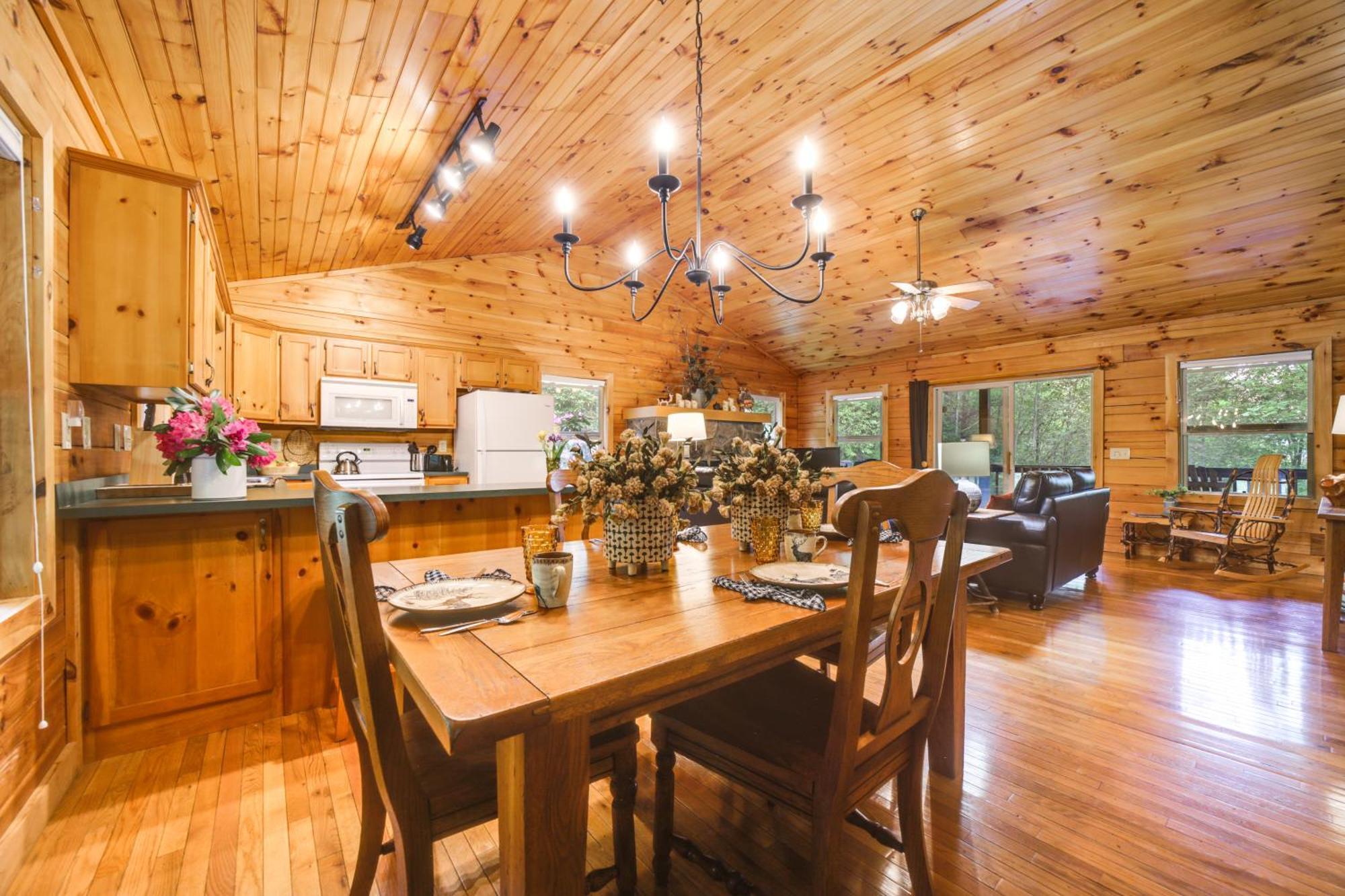 Peaceful Smoky Mountain Cabin With Deck And Fire Pit! وينزفيل، كارولاينا الشمالية المظهر الخارجي الصورة