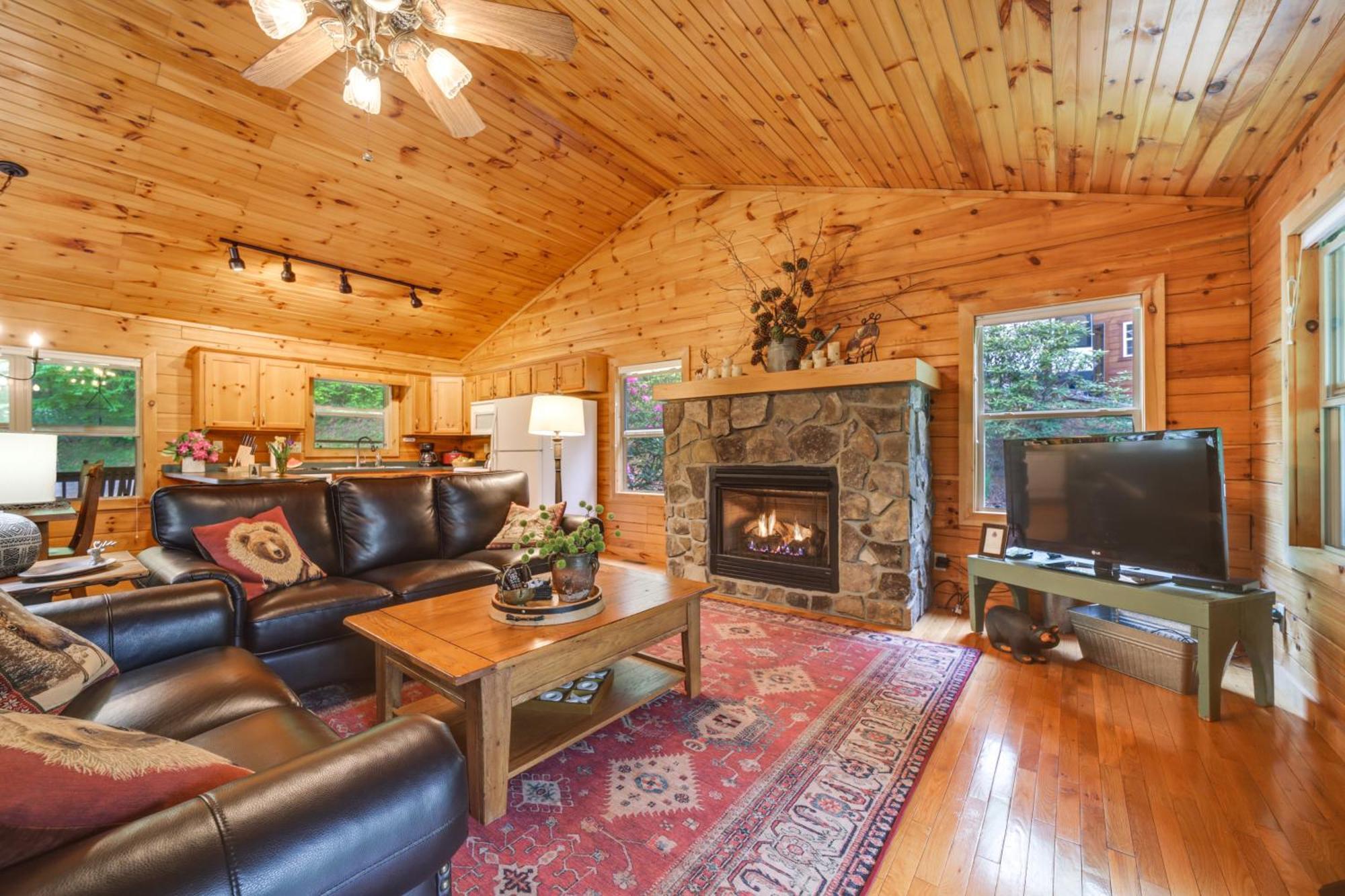 Peaceful Smoky Mountain Cabin With Deck And Fire Pit! وينزفيل، كارولاينا الشمالية المظهر الخارجي الصورة