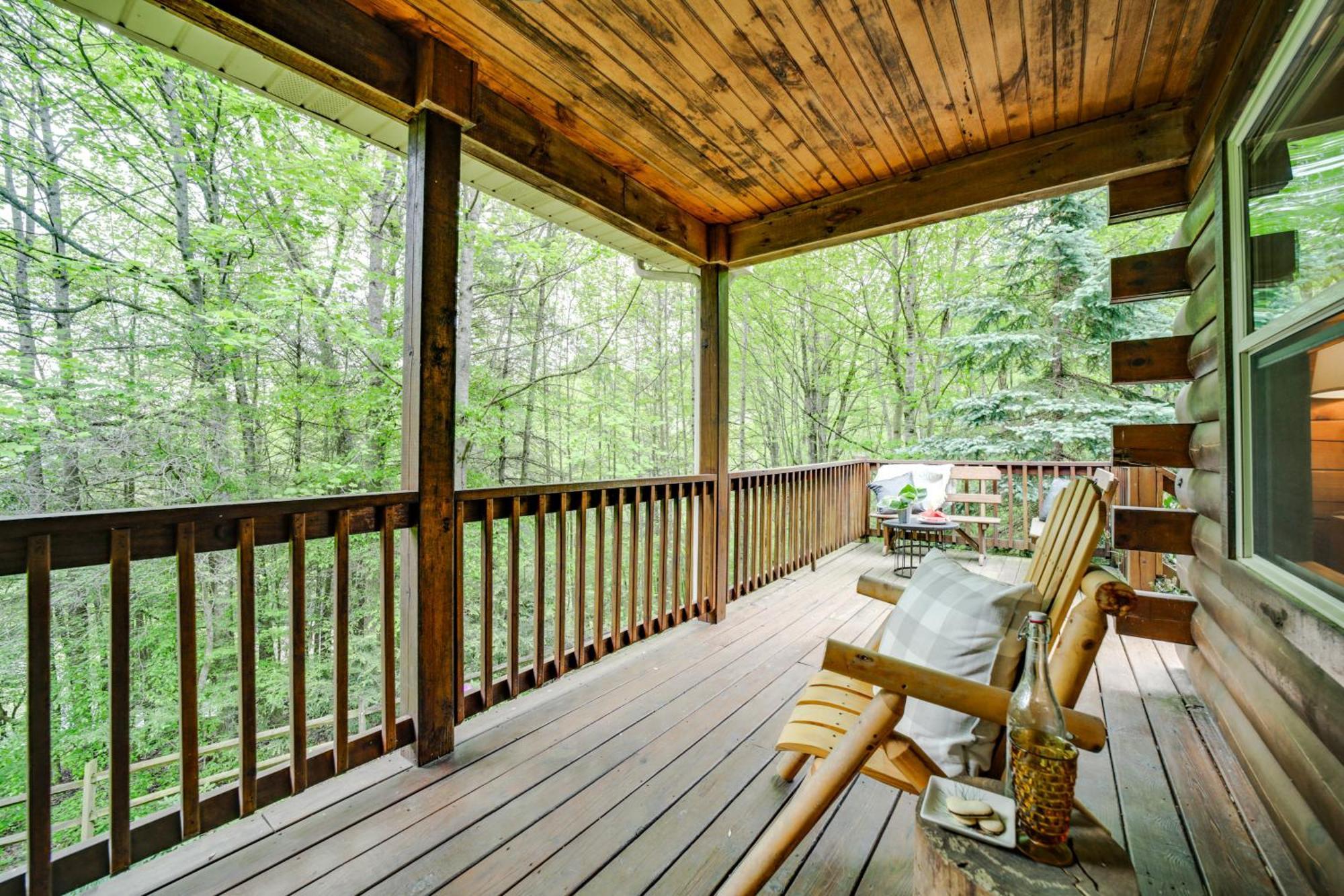 Peaceful Smoky Mountain Cabin With Deck And Fire Pit! وينزفيل، كارولاينا الشمالية المظهر الخارجي الصورة