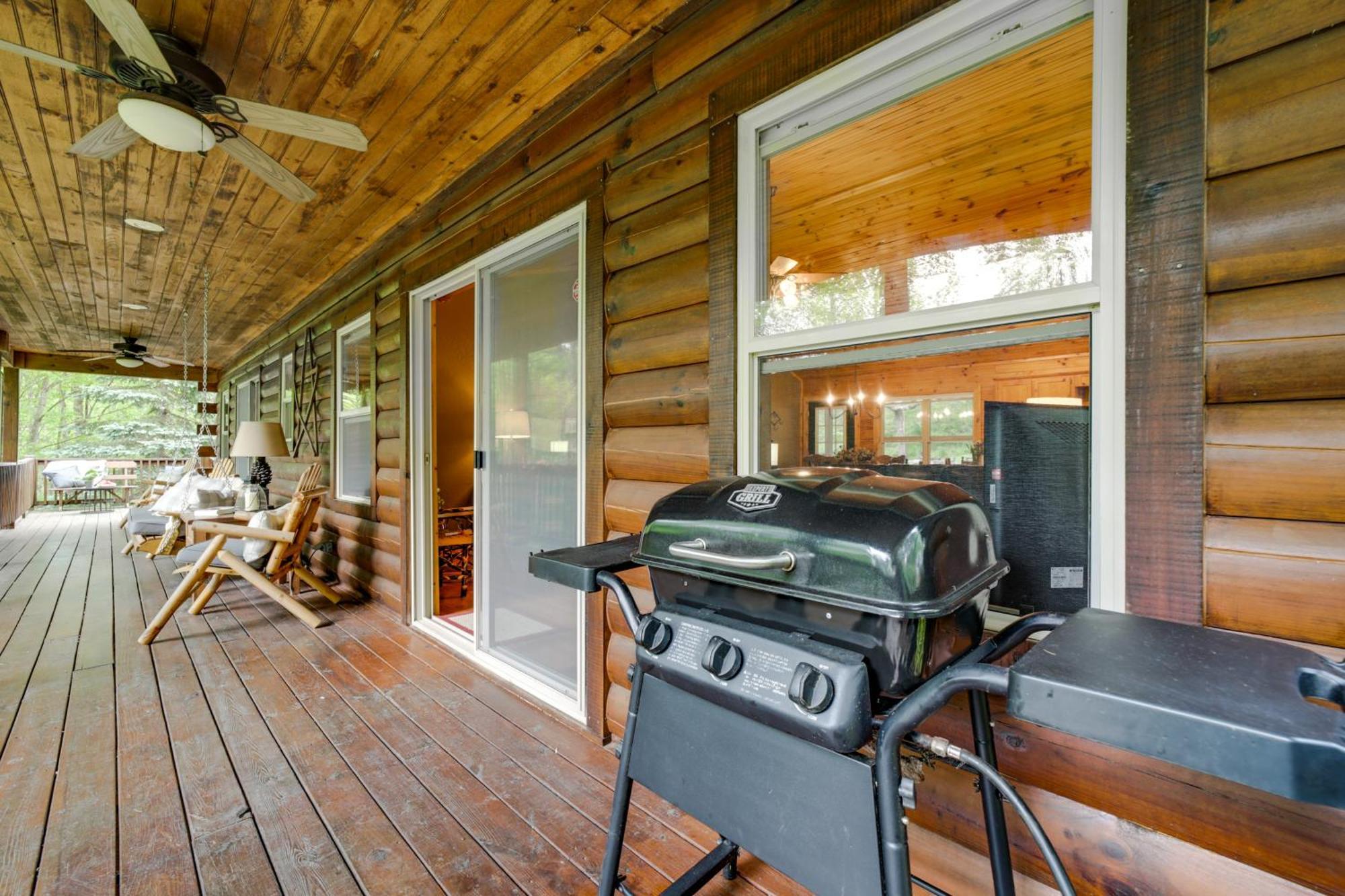 Peaceful Smoky Mountain Cabin With Deck And Fire Pit! وينزفيل، كارولاينا الشمالية المظهر الخارجي الصورة