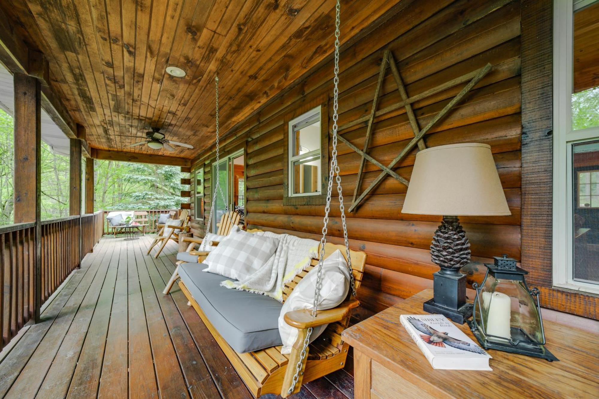 Peaceful Smoky Mountain Cabin With Deck And Fire Pit! وينزفيل، كارولاينا الشمالية المظهر الخارجي الصورة